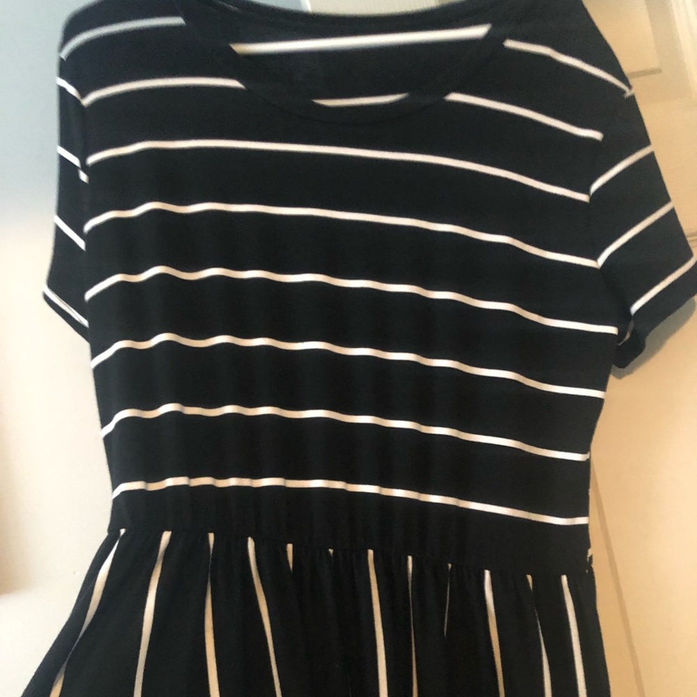 Long striped dress with pockets